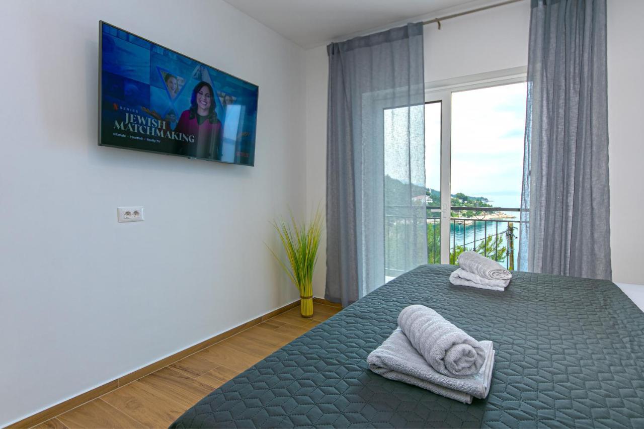 Apartment Vidra Brela Exterior photo